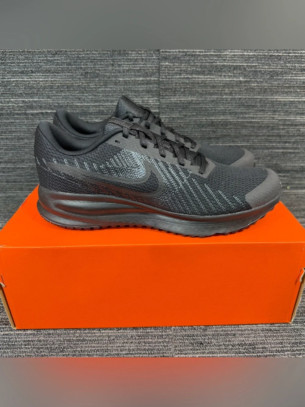 Nike Run Defy Black/Anthracite Running Shoes - Men’s 10.5 New HM9594 002